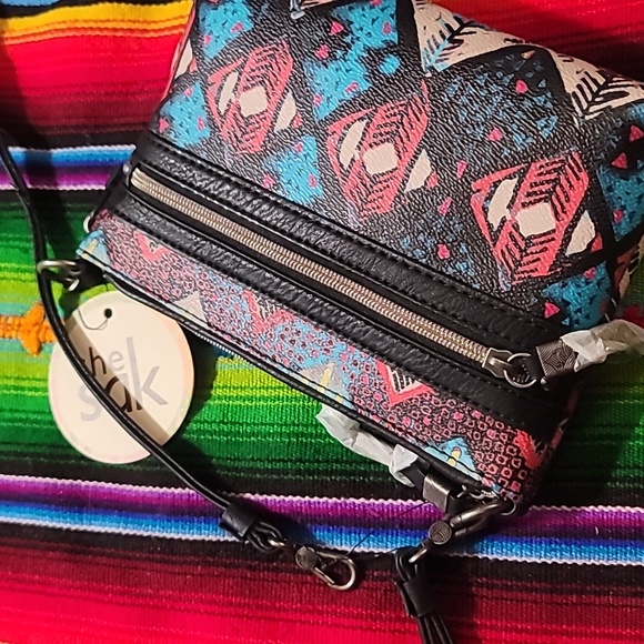 Brand new the Sak zigzag colorful bag - Picture 3 of 4